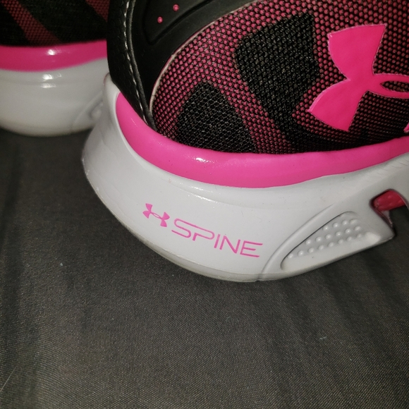 UA MPZ Breast Cancer Awareness sneakers, Like New - Picture 6 of 13